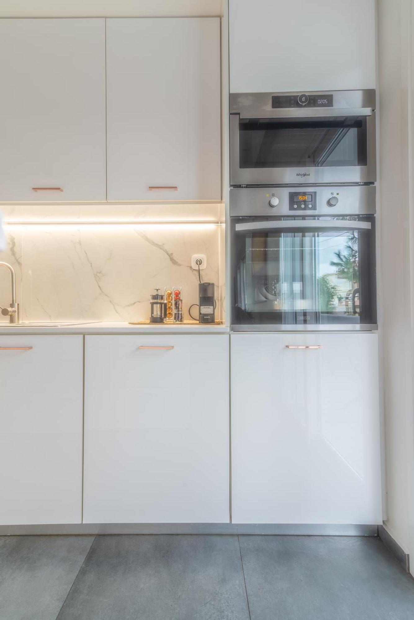 Misty Grey Apartment Near City Centre Heraklion  Luaran gambar